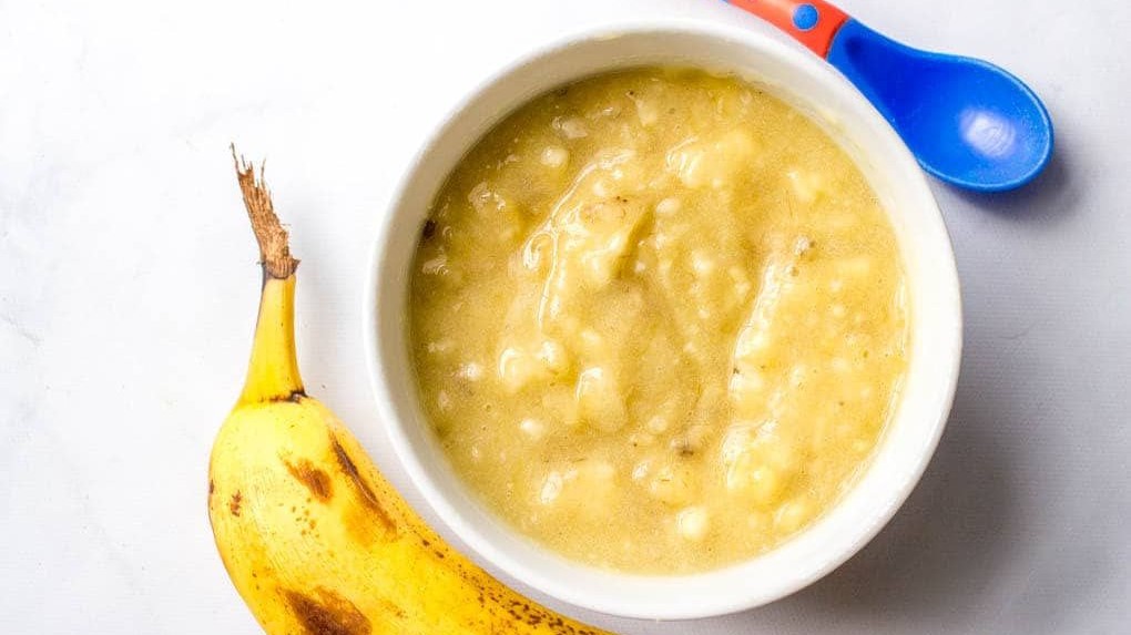 غذای کودک: طرز تهیهٔ پورهٔ موز و برنج قهوهای