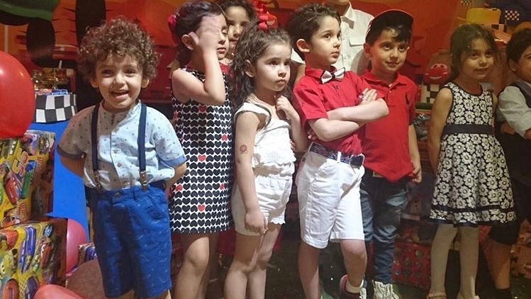 جدول زمانی رشد: اجتماعی شدن و جامعه‌پذیری